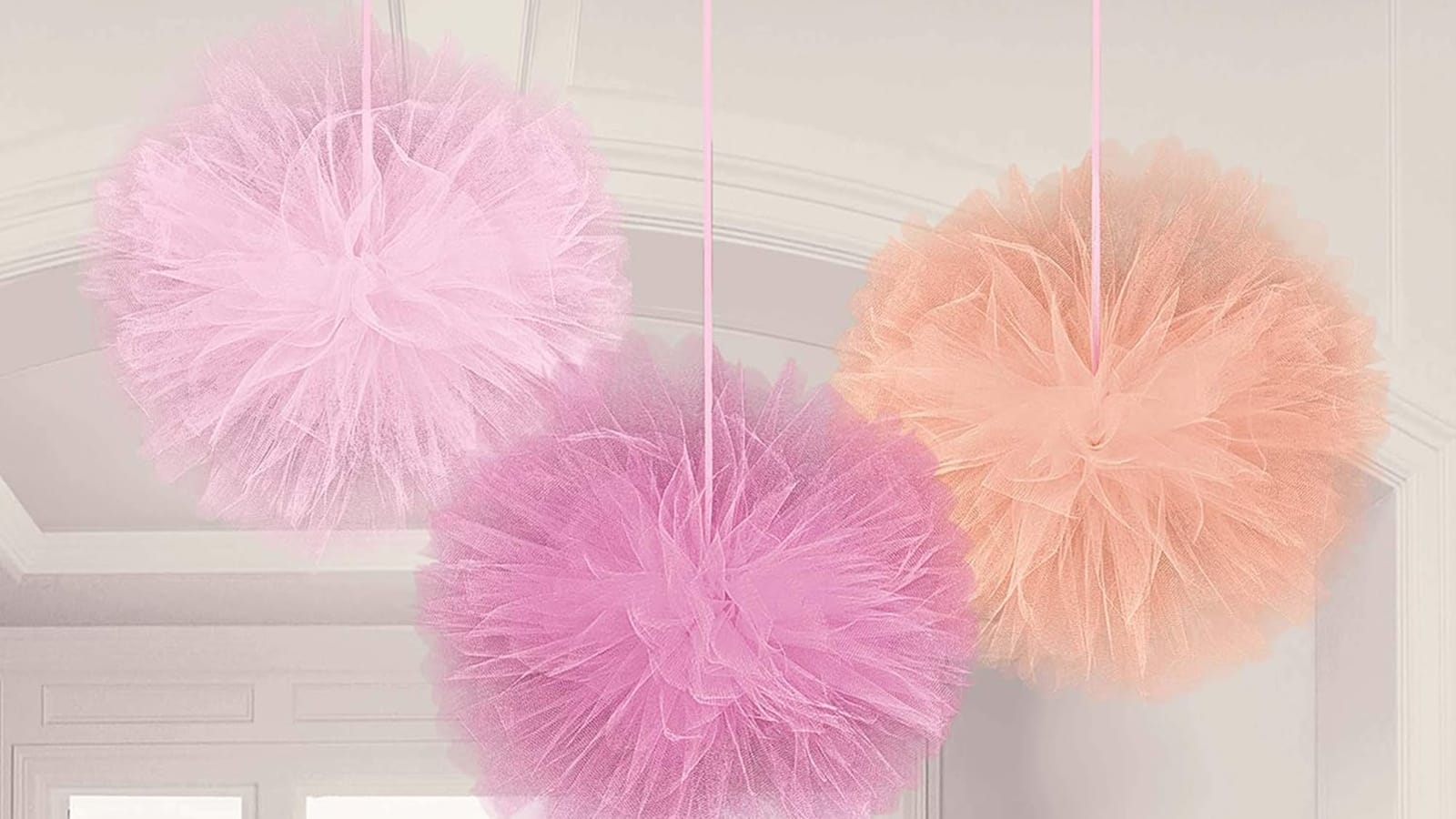 How to Make Tulle Pom Poms