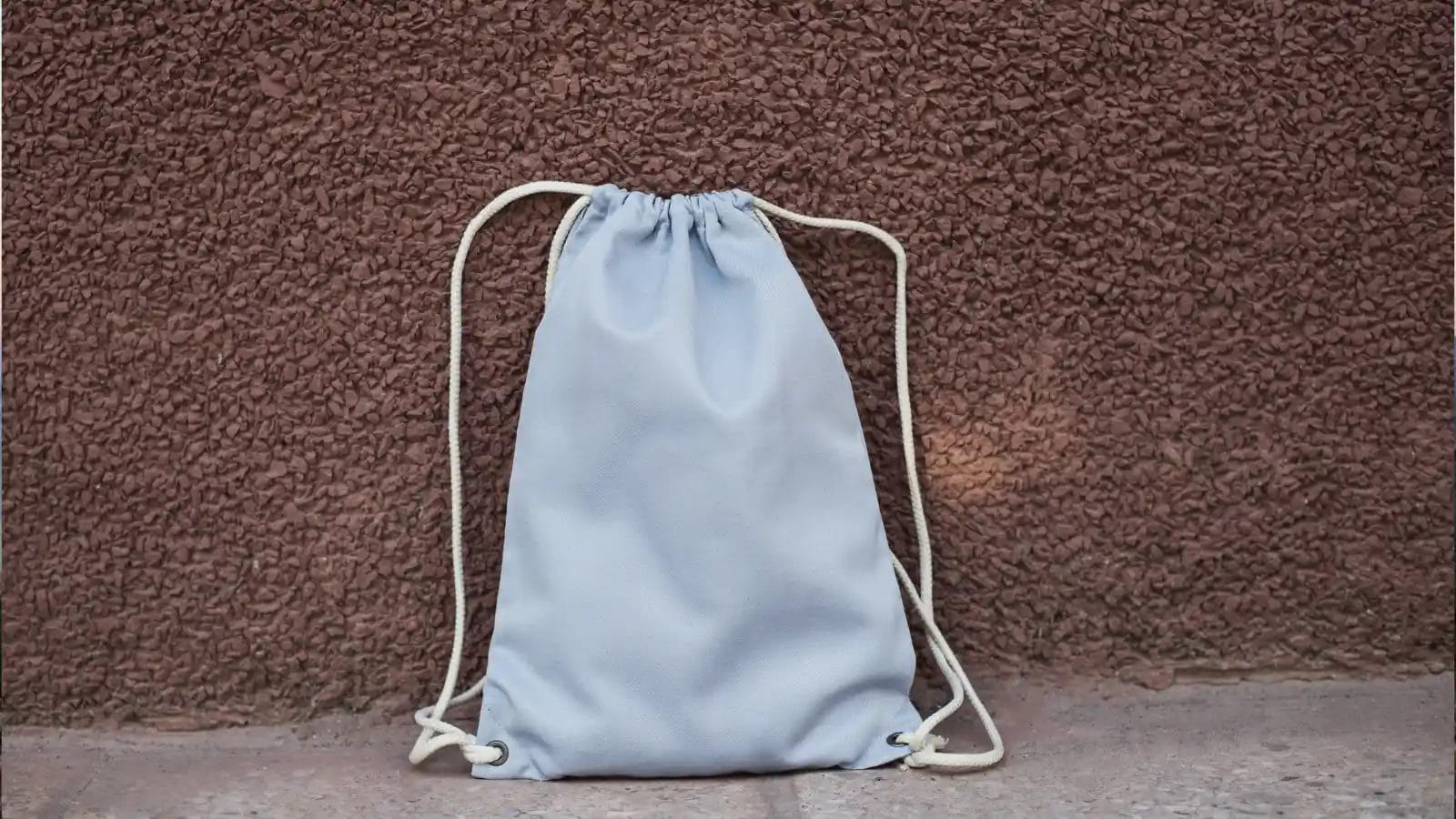 How to Use a Drawstring Bag