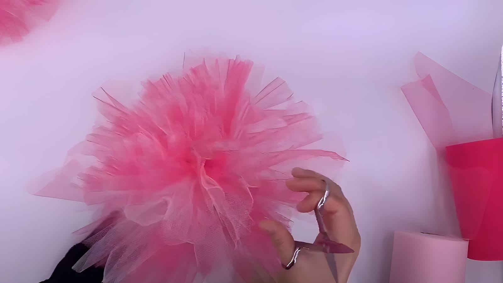 How to Make Tulle Pom Poms