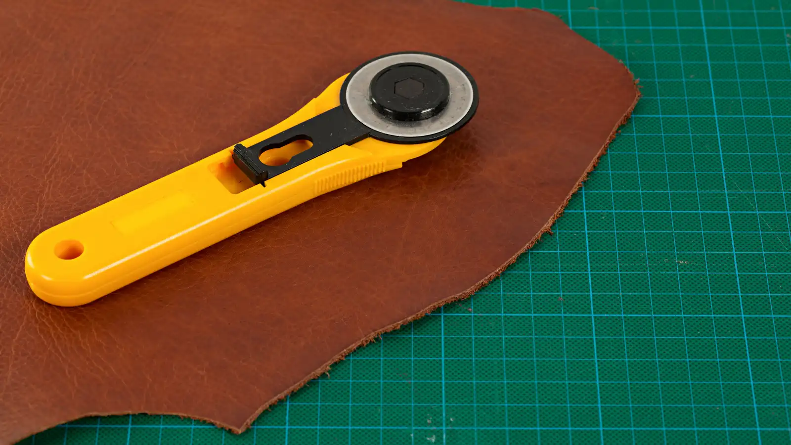 How to Use a Rotary Cutter